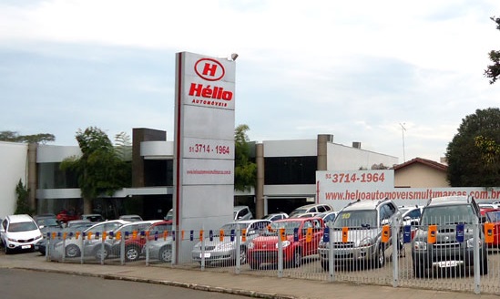Fachada da Hélio Automóveis