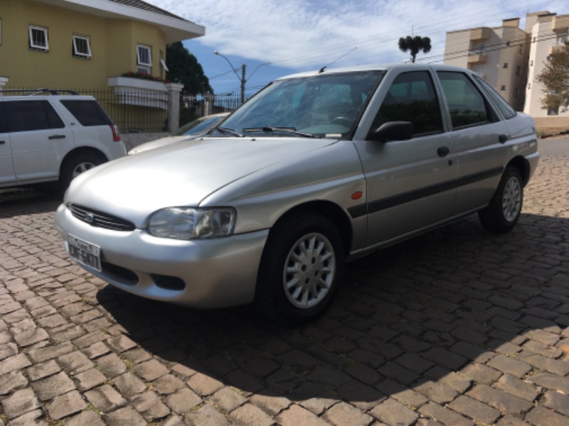 Ford ESCORT 1.8 GL 16V 1998