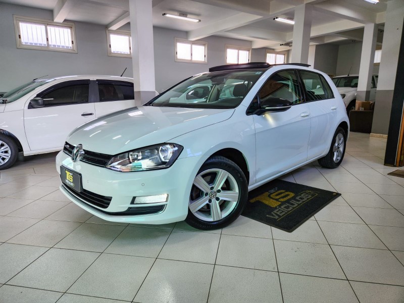 Volkswagen GOLF HIGHLINE 1.4 TSI 2014