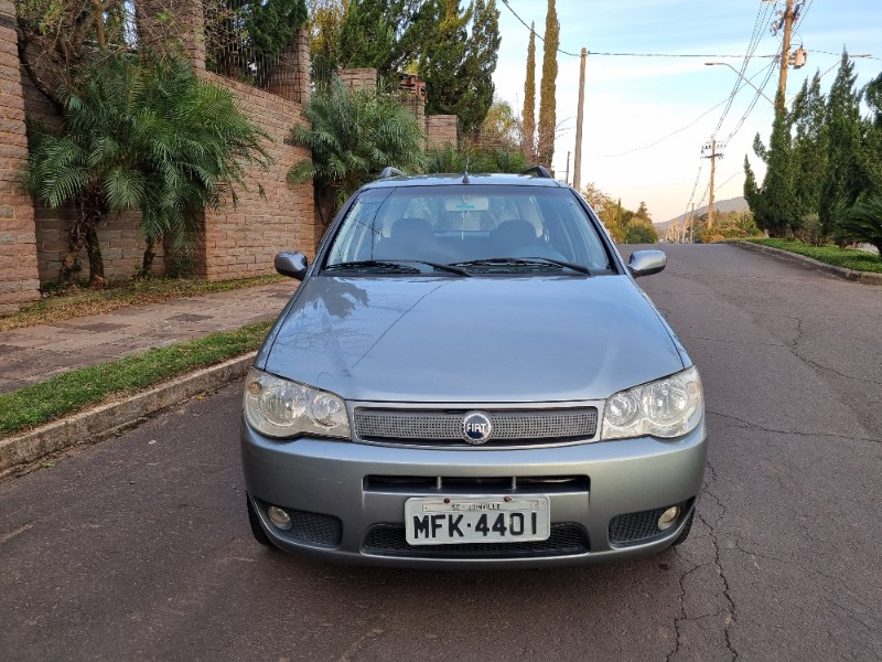 Fiat PALIO 1.4 MPI ATTRACTIVE WEEKEND 8V FLEX 4P MANUAL 2006
