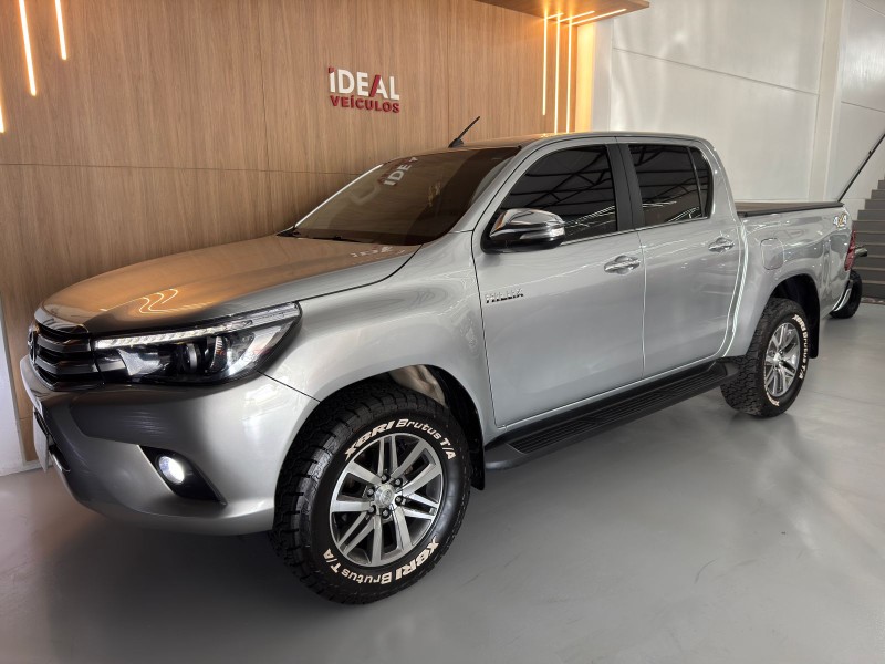 Toyota HILUX CAB.DUPLA SRX 2.8 2016