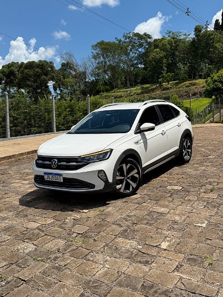 Volkswagen NIVUS 1.0 TSI HIGHLINE FLEX 4P AUTOMÁTICO 2022