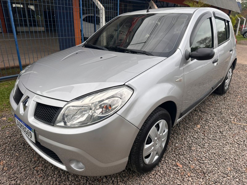 Renault SANDERO 1.6 AUTHENTIQUE 8V 2009
