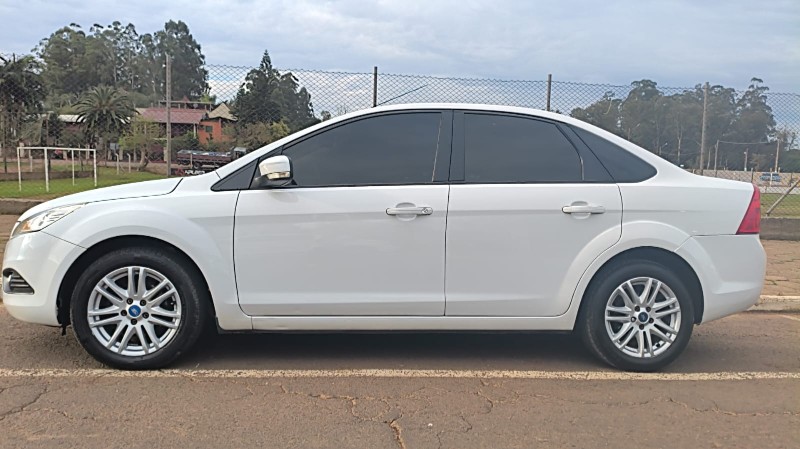 Ford FOCUS SEDAN FOCUS SEDAN 2.0 FLEX 4P AUT. 2011