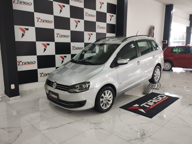 Volkswagen SPACEFOX 1.6 MI TREND 2011