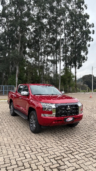 Mitsubishi TRITON KATANA 2.4 CD 4X4 TB DIESEL AUT. 2026
