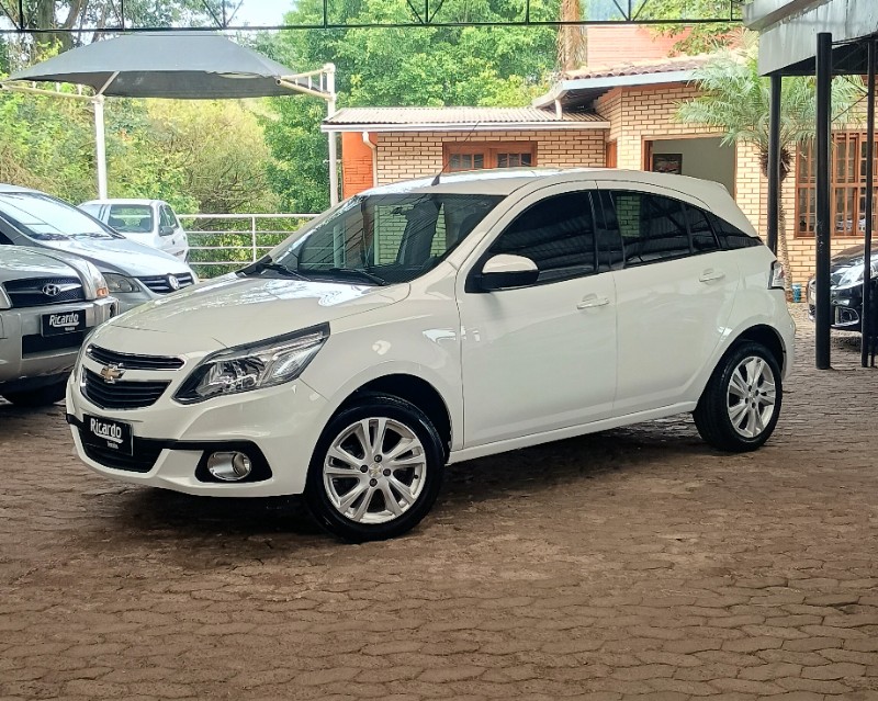 Chevrolet AGILE LTZ 1.4 MPFI 8V FLEXPOWER 5P 2013
