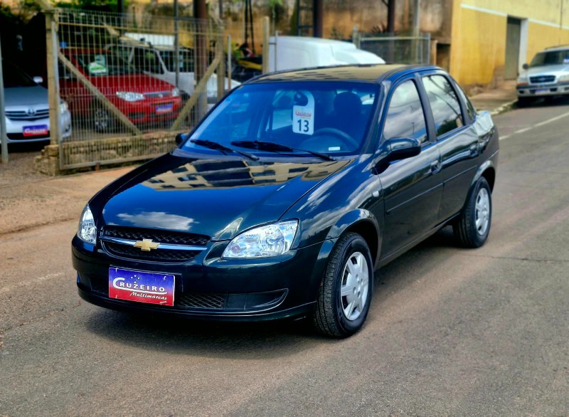 Chevrolet CORSA 1.0 CLASSIC SEDAN 8V 2013