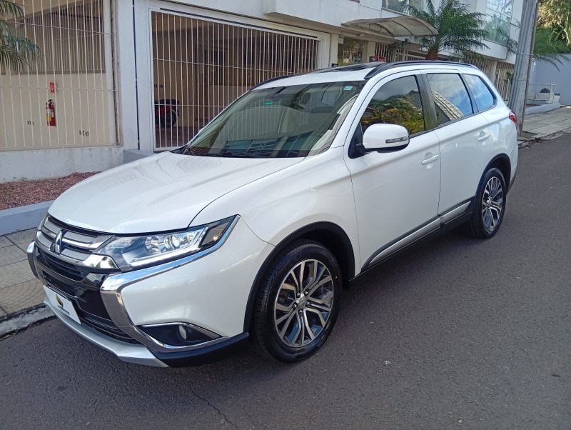 Mitsubishi OUTLANDER 2.0 2016