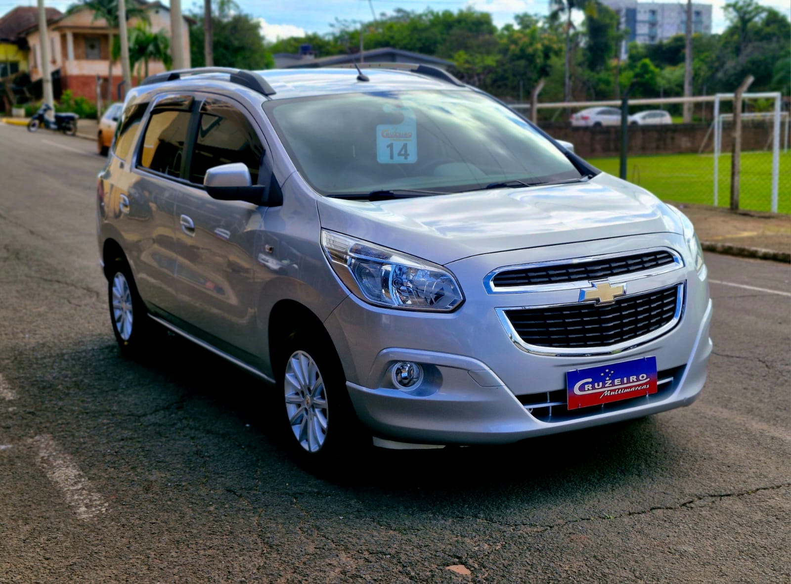 GM SPIN LT 1.8 2014