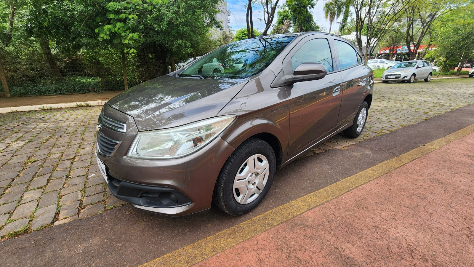 Chevrolet ONIX 1.0 LT 2014