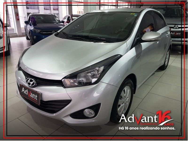 Hyundai HB20 1.6 COMFORT PLUS 16V FLEX 4P MANUAL 2015 (foto 1 de 19)