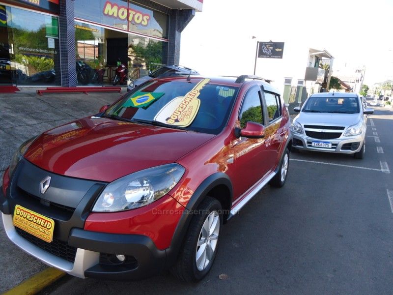 Renault SANDERO 1.6 STEPWAY 16V DYNAMIQUE 2014