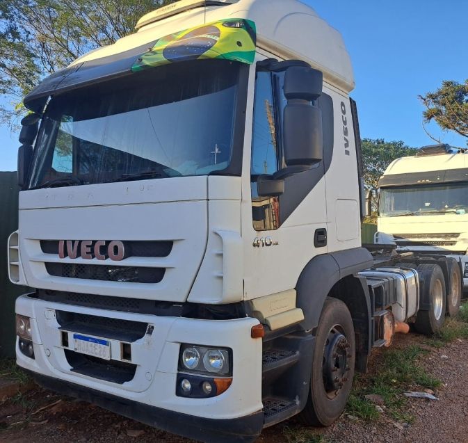 Iveco STRALIS NR 570-S41T 3-EIXOS 2P 2011