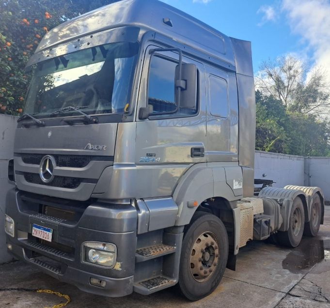 Mercedes-Benz AXOR 2644 S/LS 6X4 2013