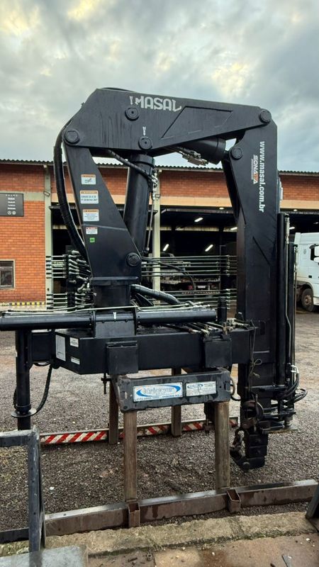 Munck GUINDASTE 640 D RODOMAQ 20 000 2012
