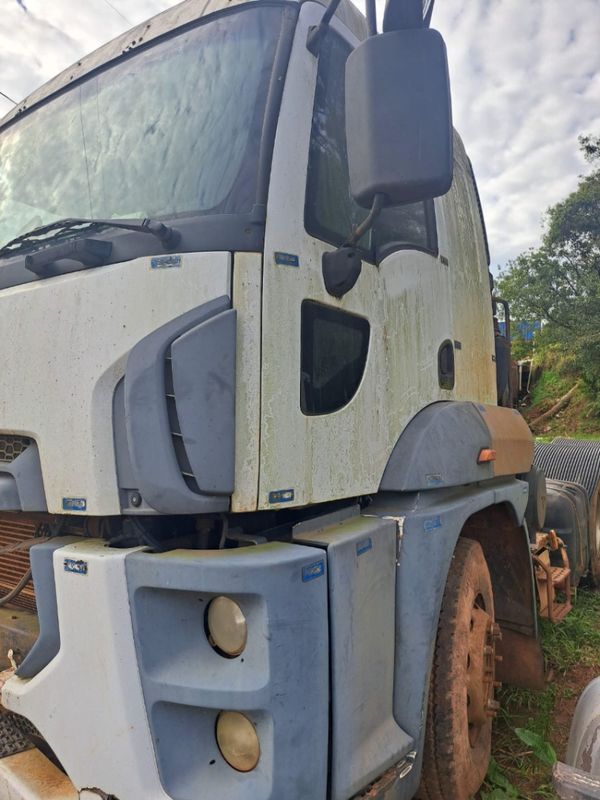 Ford CARGO 2842 E TURBO 6X2 2014