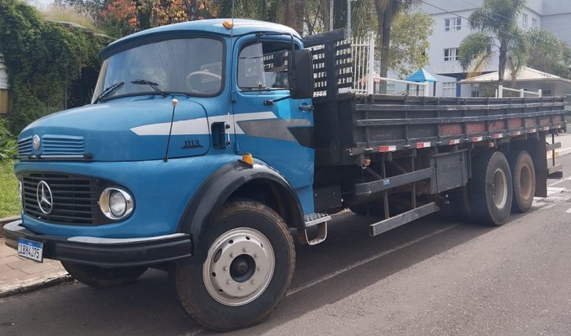 Mercedes-Benz 1113 MB 1113 6X2 GRANELEIRO 1973