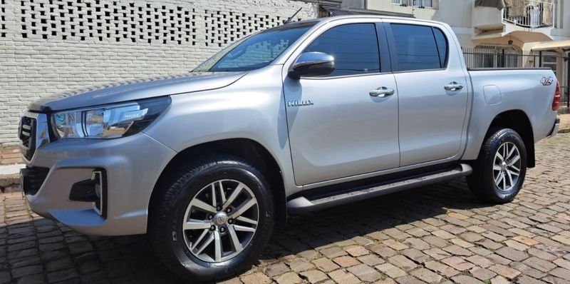 Toyota HILUX 2.8 SRV 4X4 CD 16V DIESEL 4P AUTOMÁTICO 2020