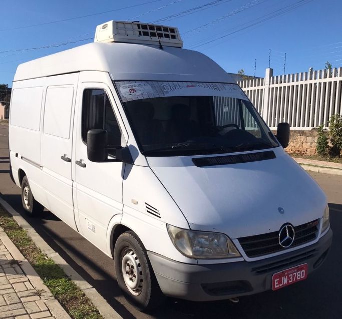 Mercedes-Benz SPRINTER 2.2 FURGÃO 311 CDI LONGO TETO BAIXO DIESEL 3P MANUAL 2010