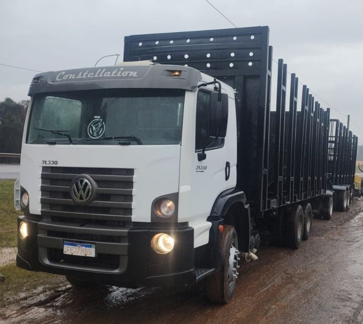 Volkswagen 31-330 E CONSTEL 6X4 REDUZIDO 2013