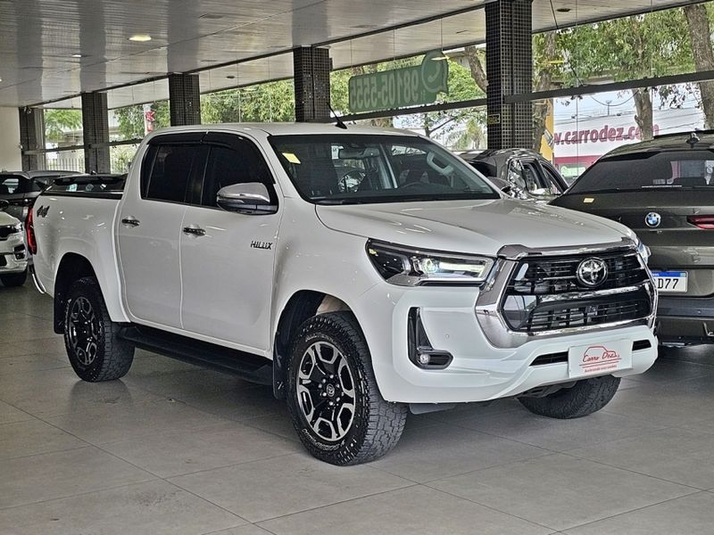 Toyota HILUX 2.8 D-4D TURBO DIESEL CD SRX LIMITED 4X4 AUTOMÁTICO 2023
