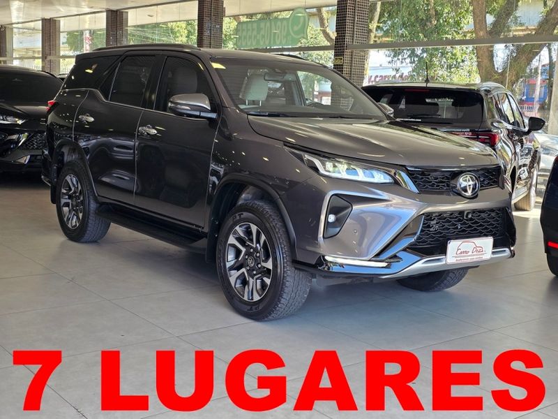 Toyota HILUX SW4 2.8 D-4D TURBO DIESEL DIAMOND 7L 4X4 AUTOMÁTICO 2024