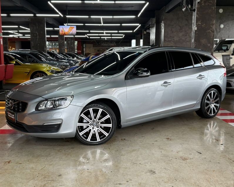 Volvo V60 2.0 T5 MOMENTUM TURBO GASOLINA 4P AUTOMÁTICO 2016