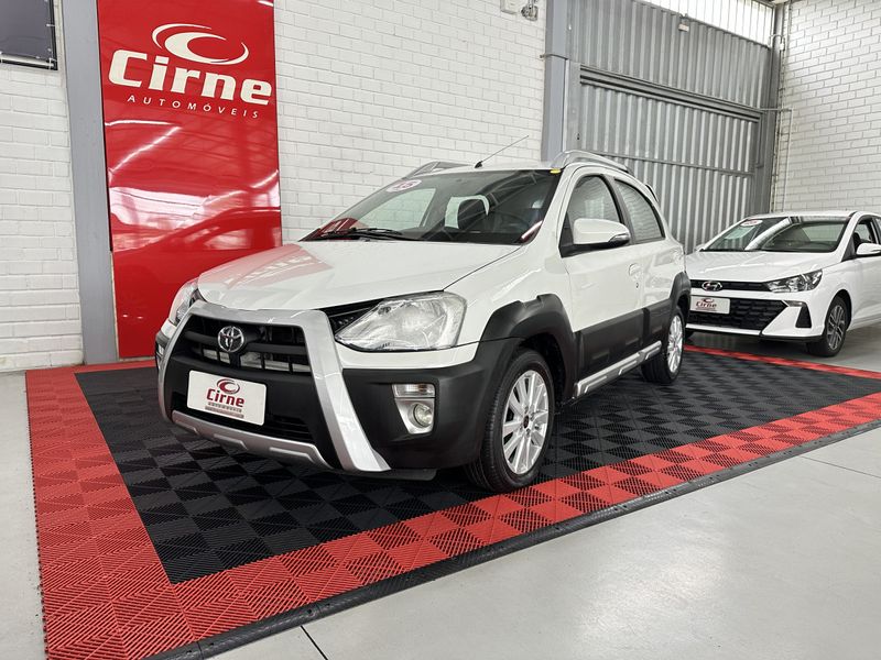 Toyota ETIOS CROSS 1.5 16V MEC. 2015