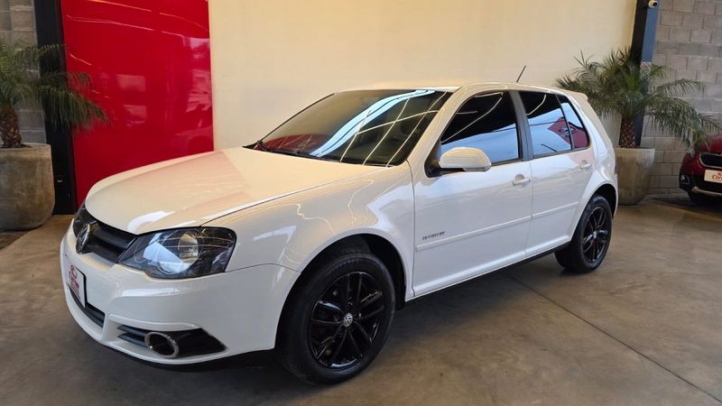 Volkswagen GOLF SPORTLINE 1.6 MI TOTAL 8V 2012 (foto 1 de 17)