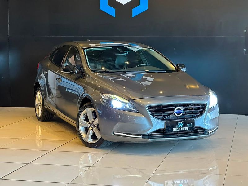 Volvo V40 16V T-4 2.0 AUT./MEC. 2015