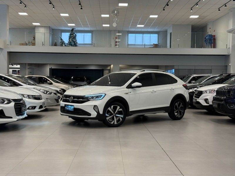 Volkswagen NIVUS HIGHLINE 1.0 200 TSI 2022