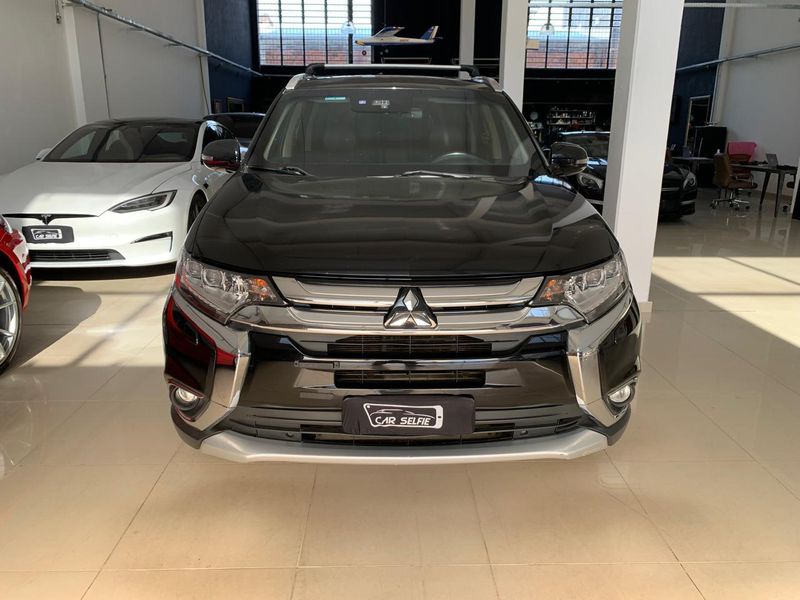 Mitsubishi OUTLANDER 3.0 GT 4X4 V6 24V GASOLINA 4P AUTOMÁTICO 2017