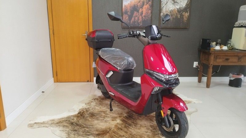 Outros SPACE 1000W AUTOPROPELIDO 2026