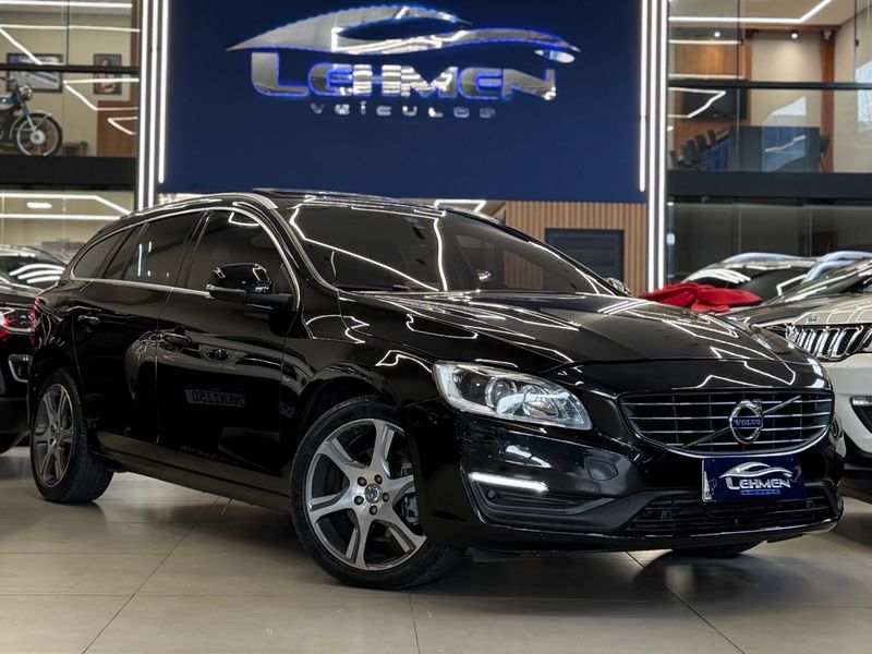 Volvo V60 2.0 T4 MOMENTUM 2018