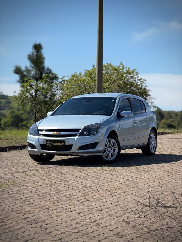 Chevrolet VECTRA GT 2.0 2010