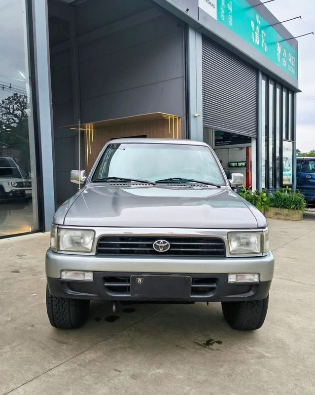 Toyota HILUX SW4 4X4 2.8 1995